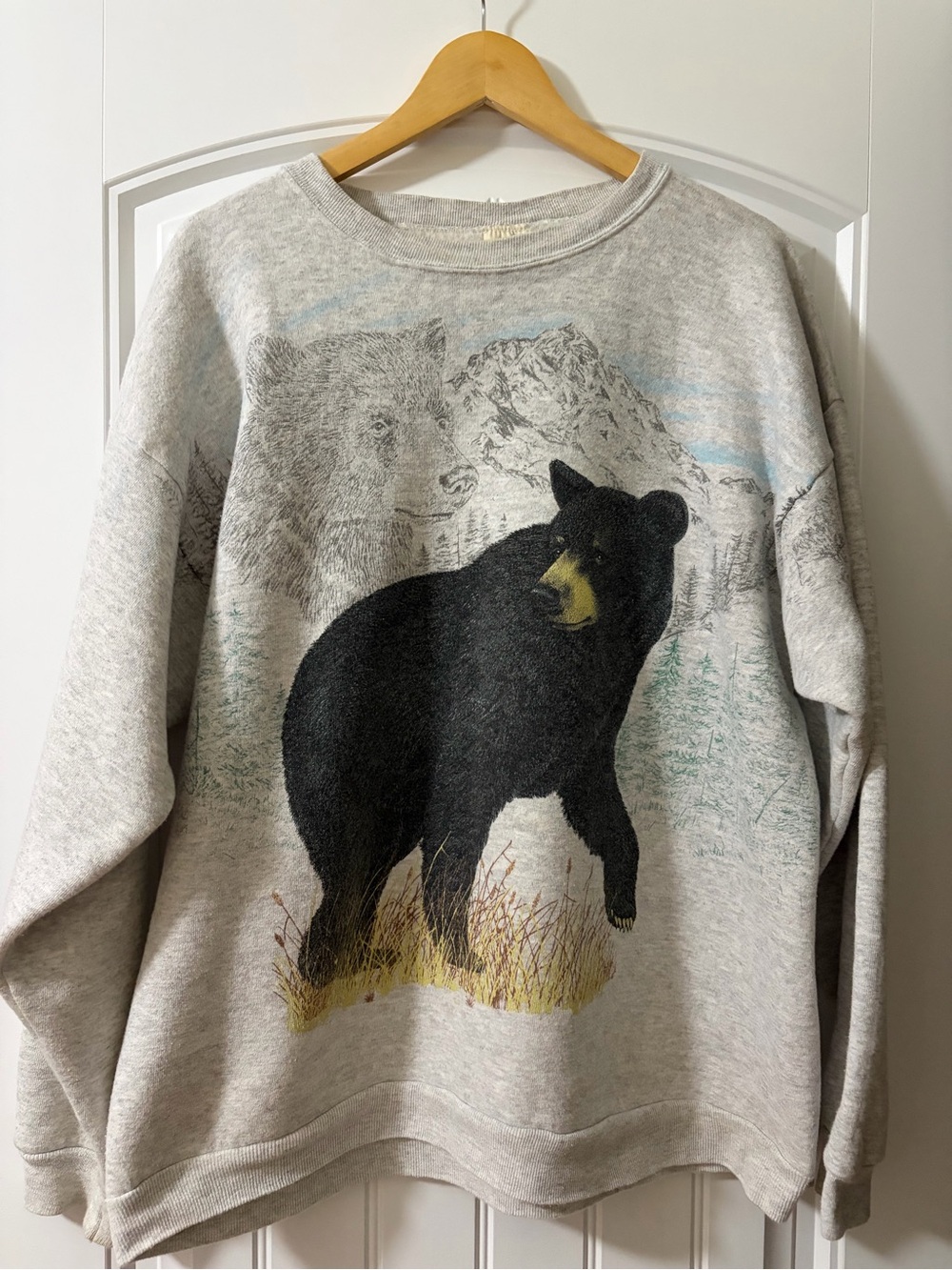 Vintage AOP Black Bear Nature Sweatshirt